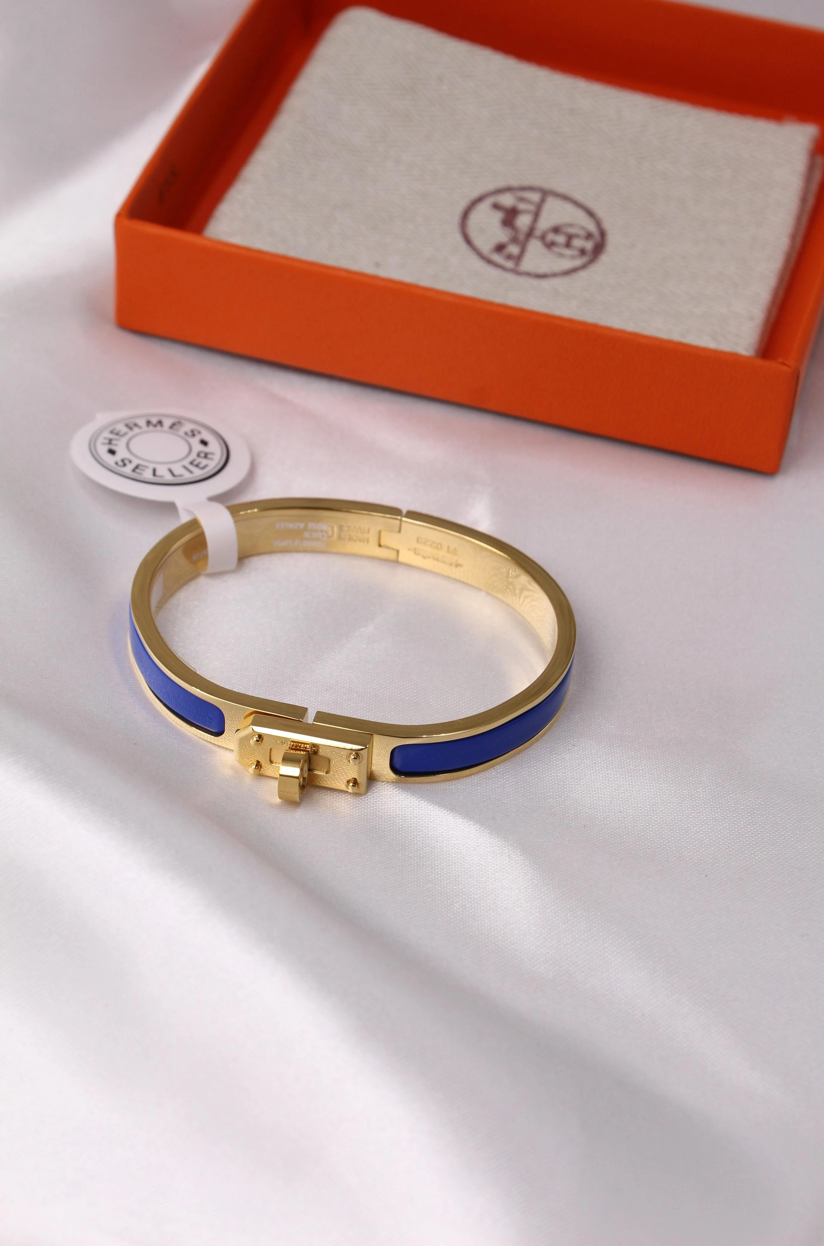 Hermes Mini Clic Kelly bracelet — view 3