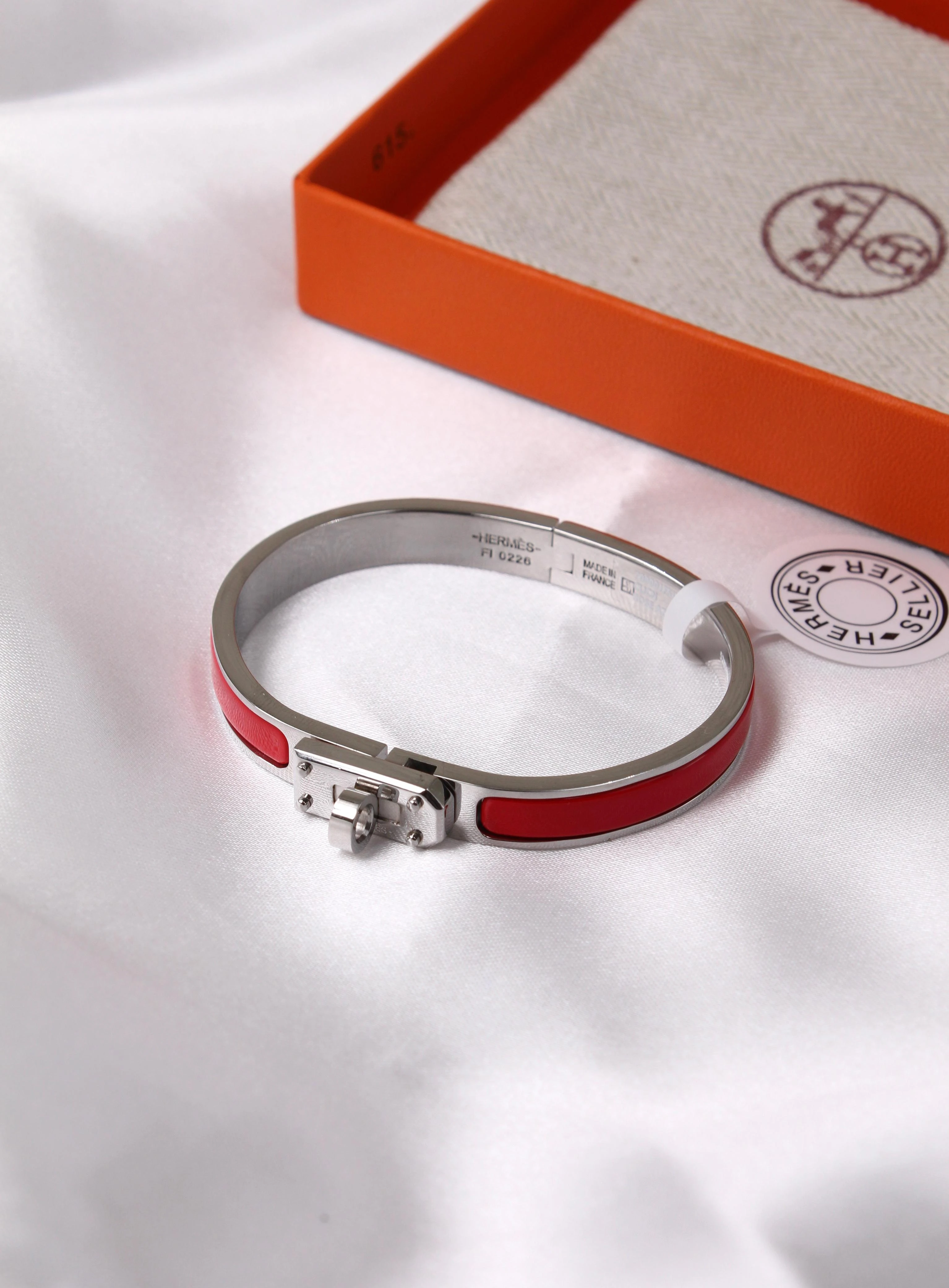 Hermes Mini Clic Kelly bracelet — view 13