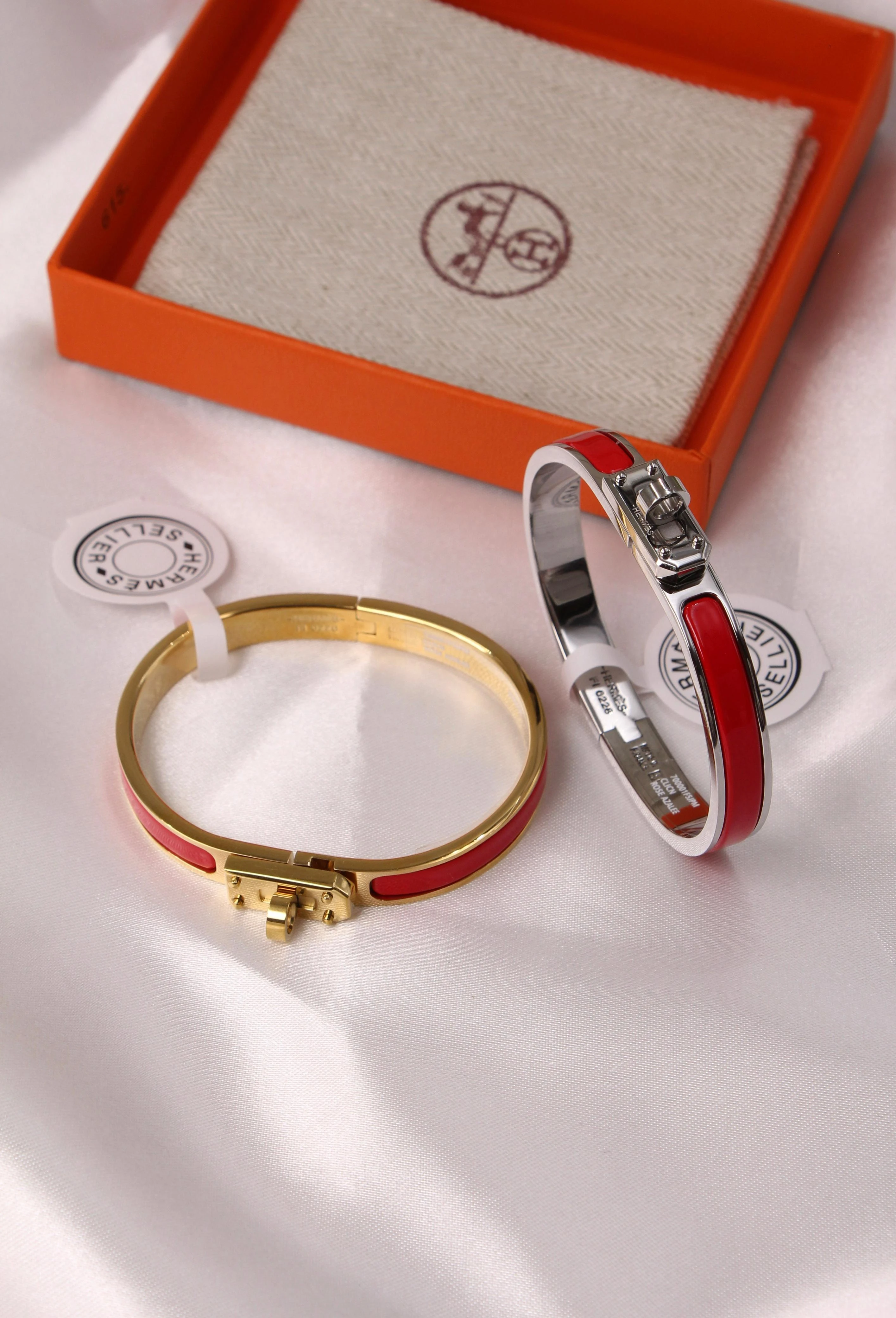 Hermes Mini Clic Kelly bracelet — view 19